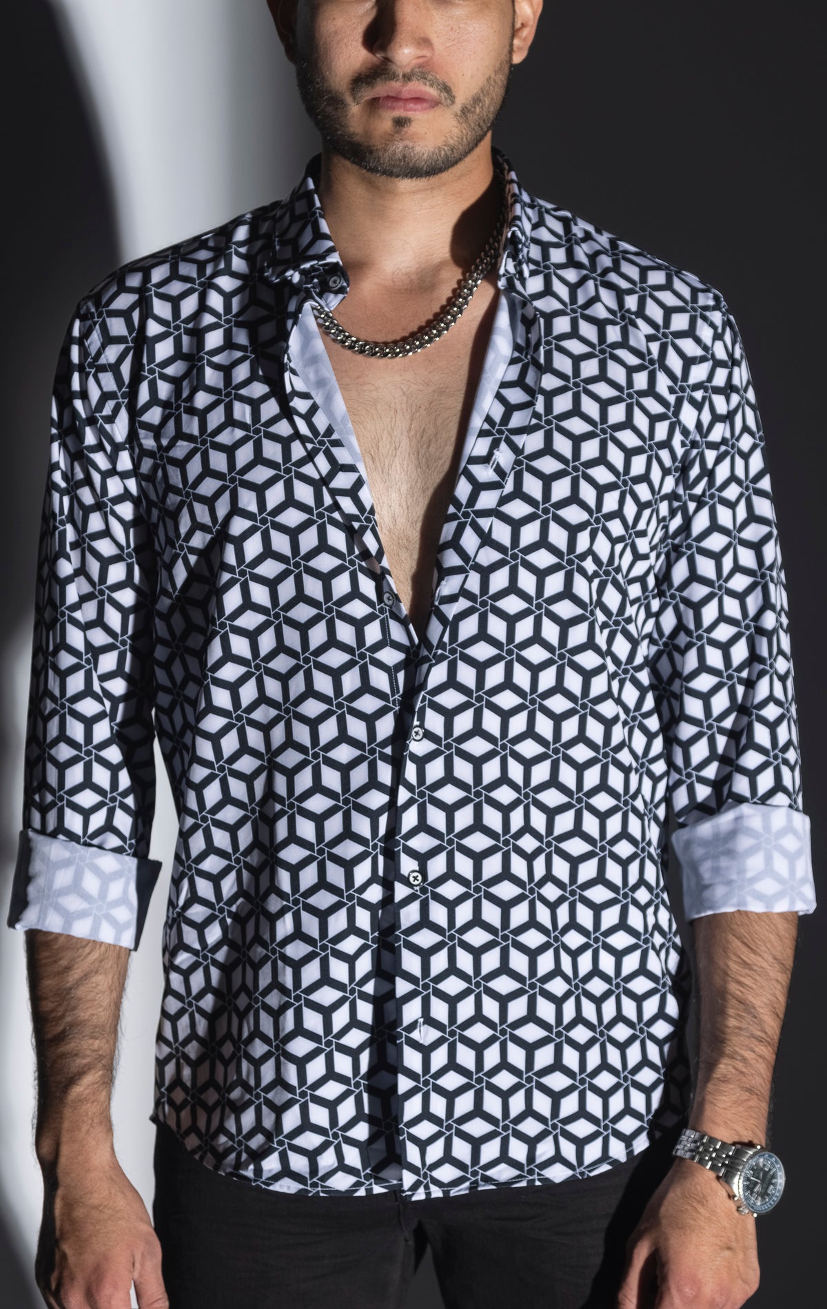 Stylish patterned long sleeve button up shirt
