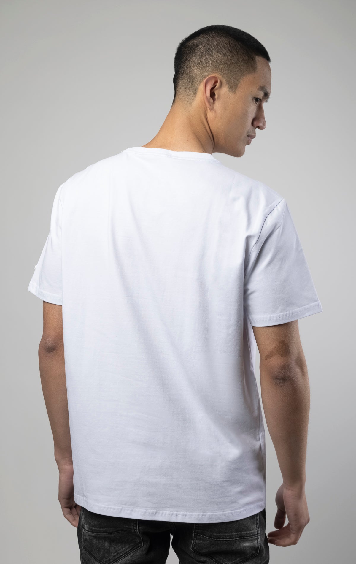 BKYS L lucky charm, t-shirt with bunny graphic on the front