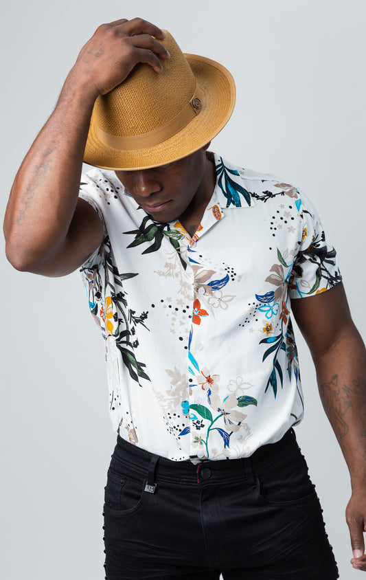 Limited edition natural straw fedora with 2.5" snap brim and contrasting under brim from the Empire Collection.