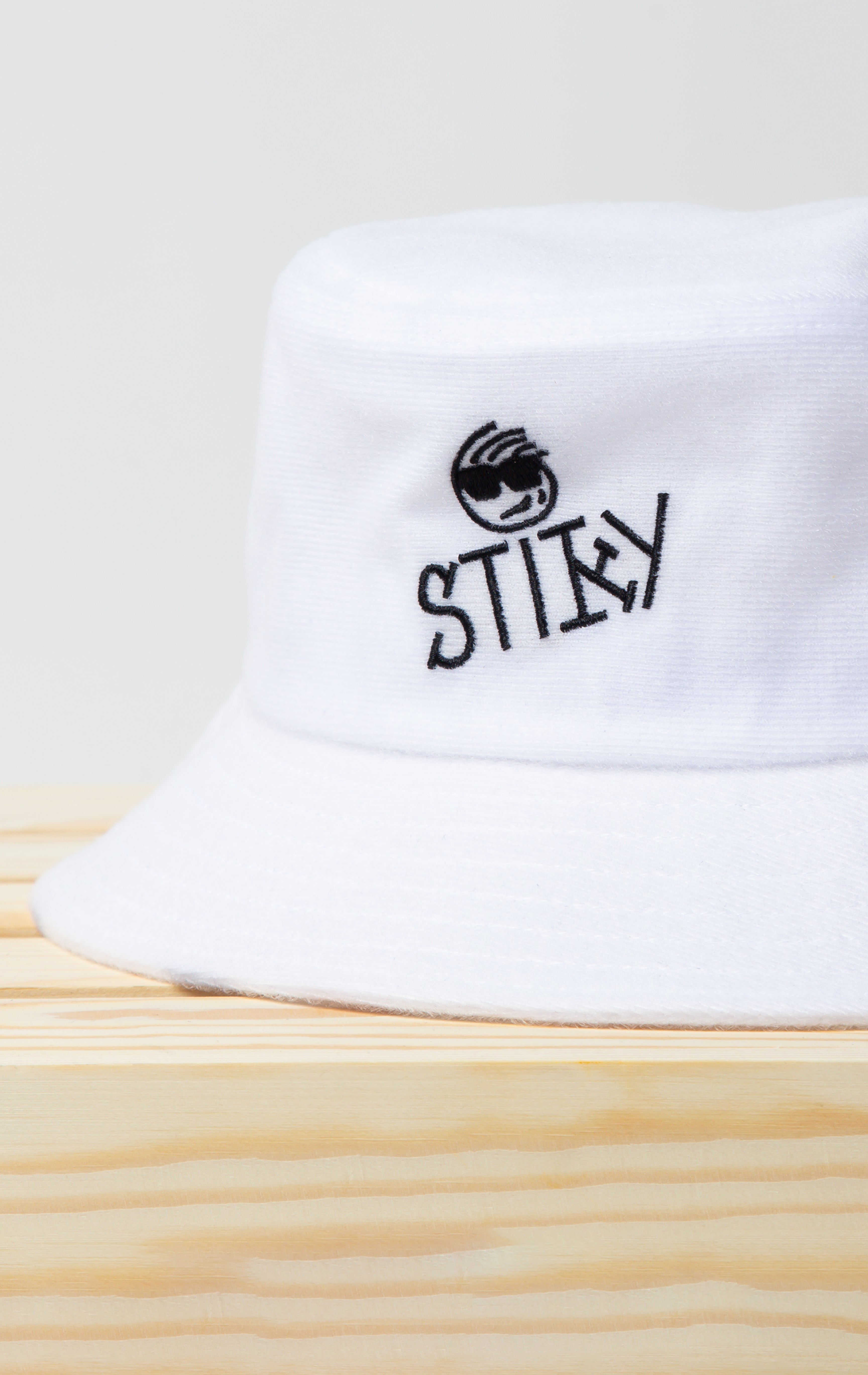 STIKY BUCKET HATS - DENiMPiRE