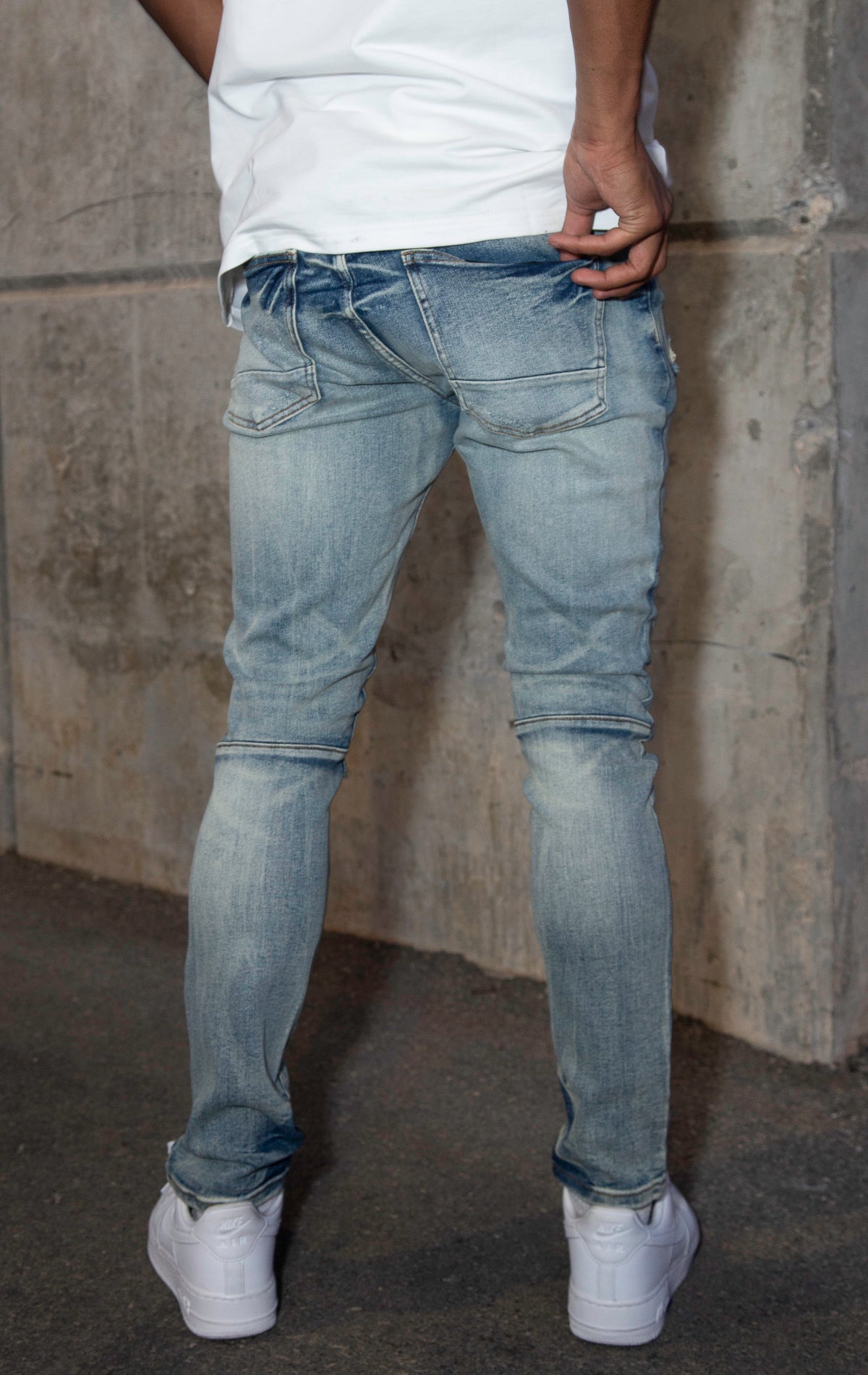 Ripped denim pants in Florance blue