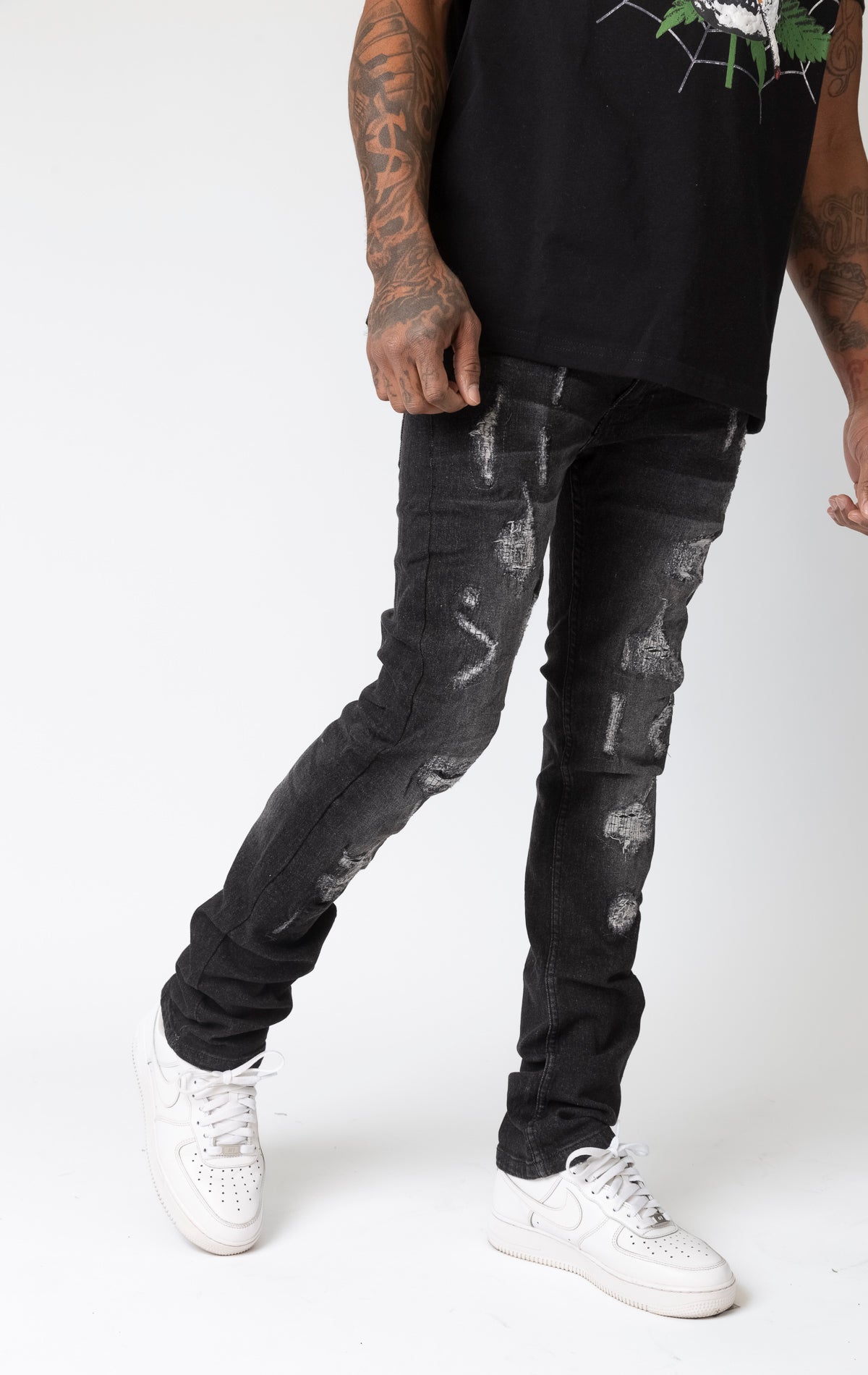 Wash blk Frayed rip and repair slim fit denim jeans