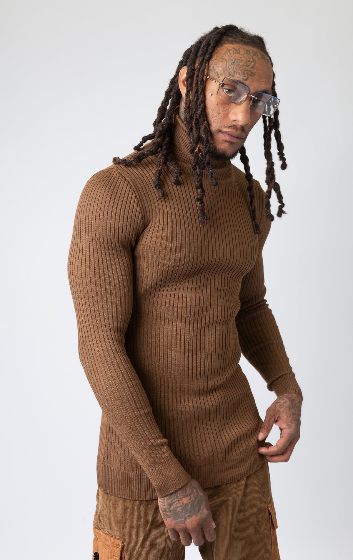 Brown Long sleeve turtle neck shirt