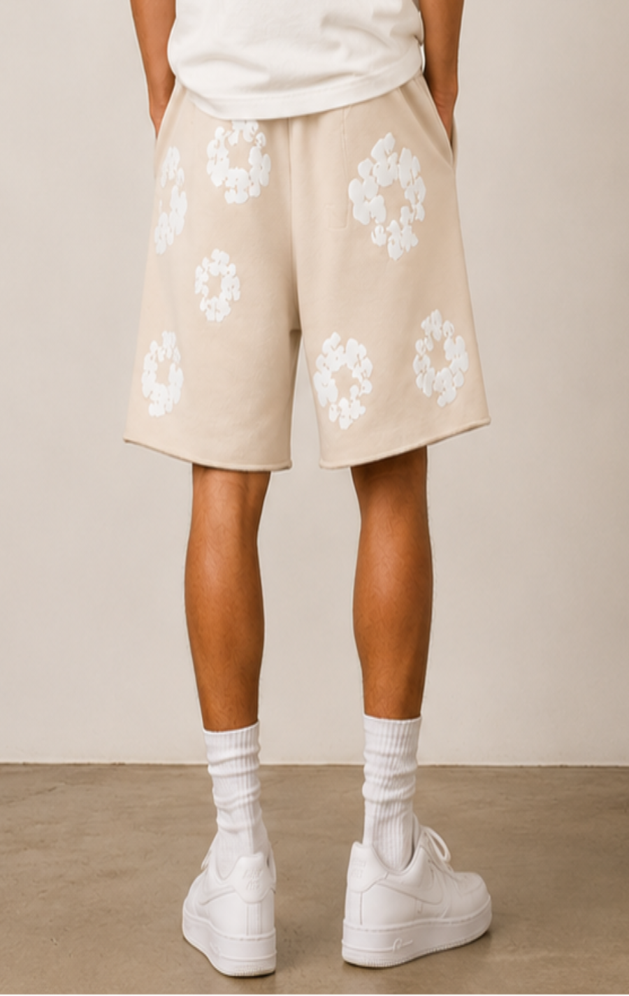 Cotton Wreath Sweatshorts
