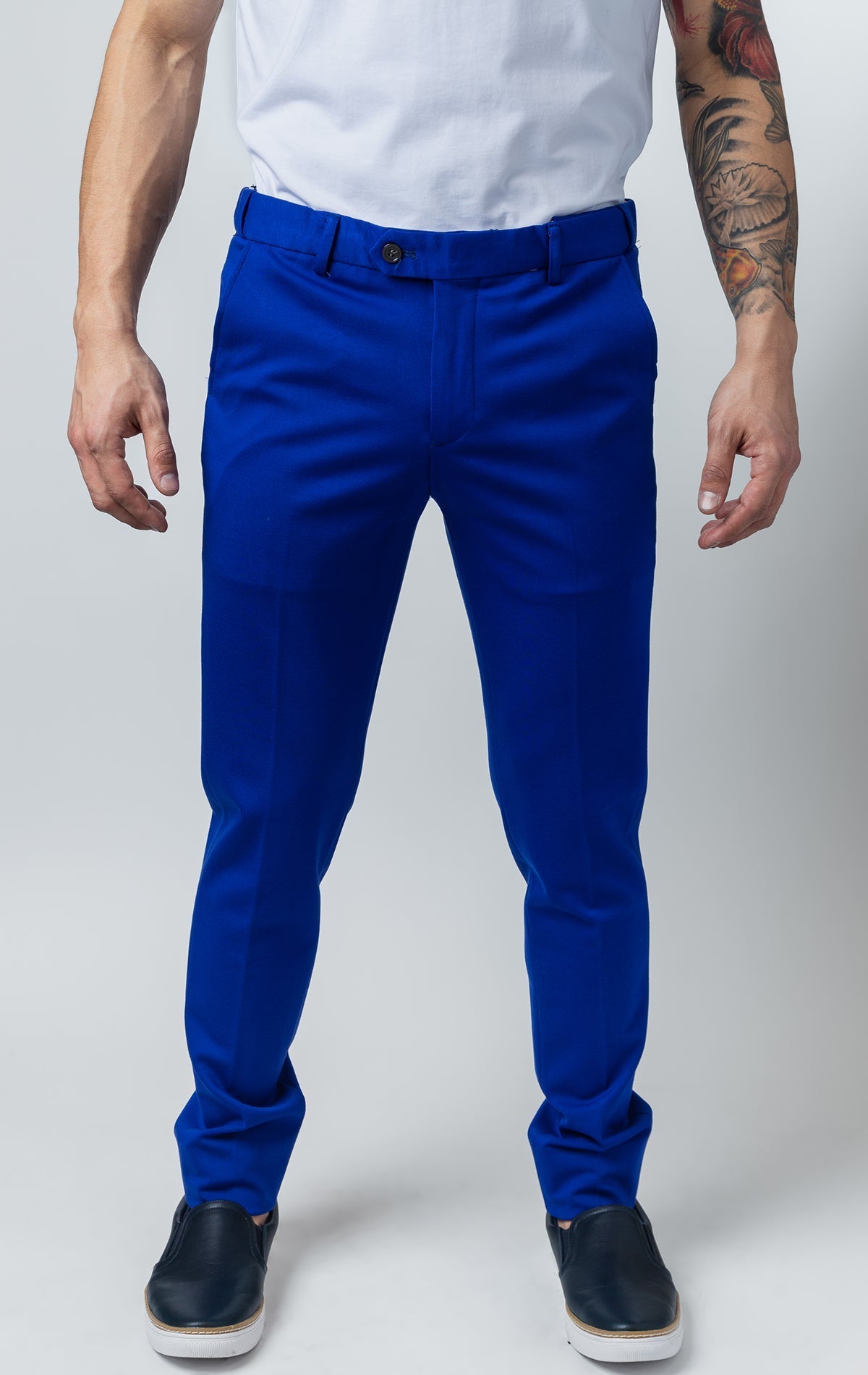 BBS Axiom - DENiMPiREMen's basic solid color chino dress pants with elastic waistband technology in  blue color