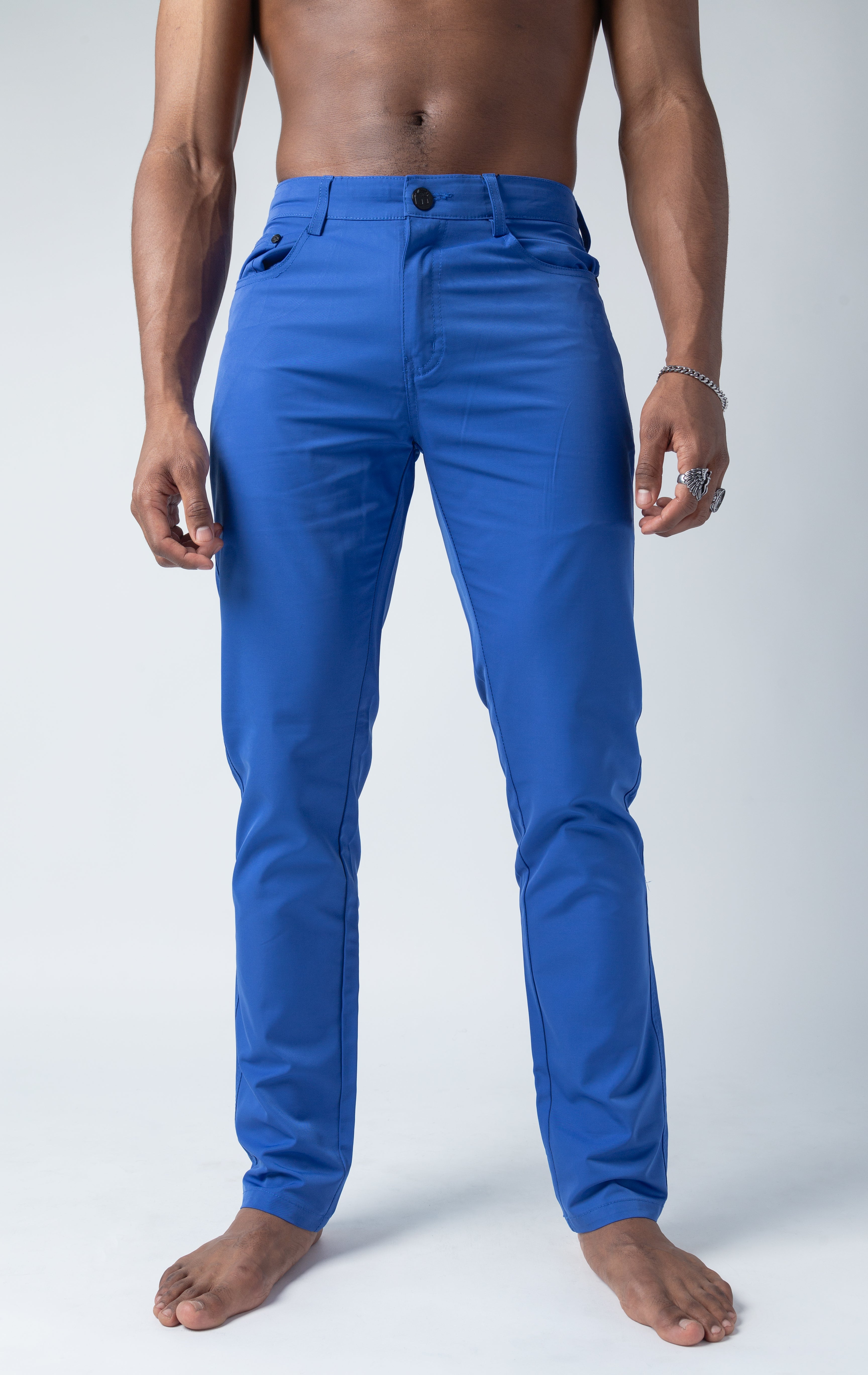 Versatile pants blending comfort and style for every fashion-forward individual