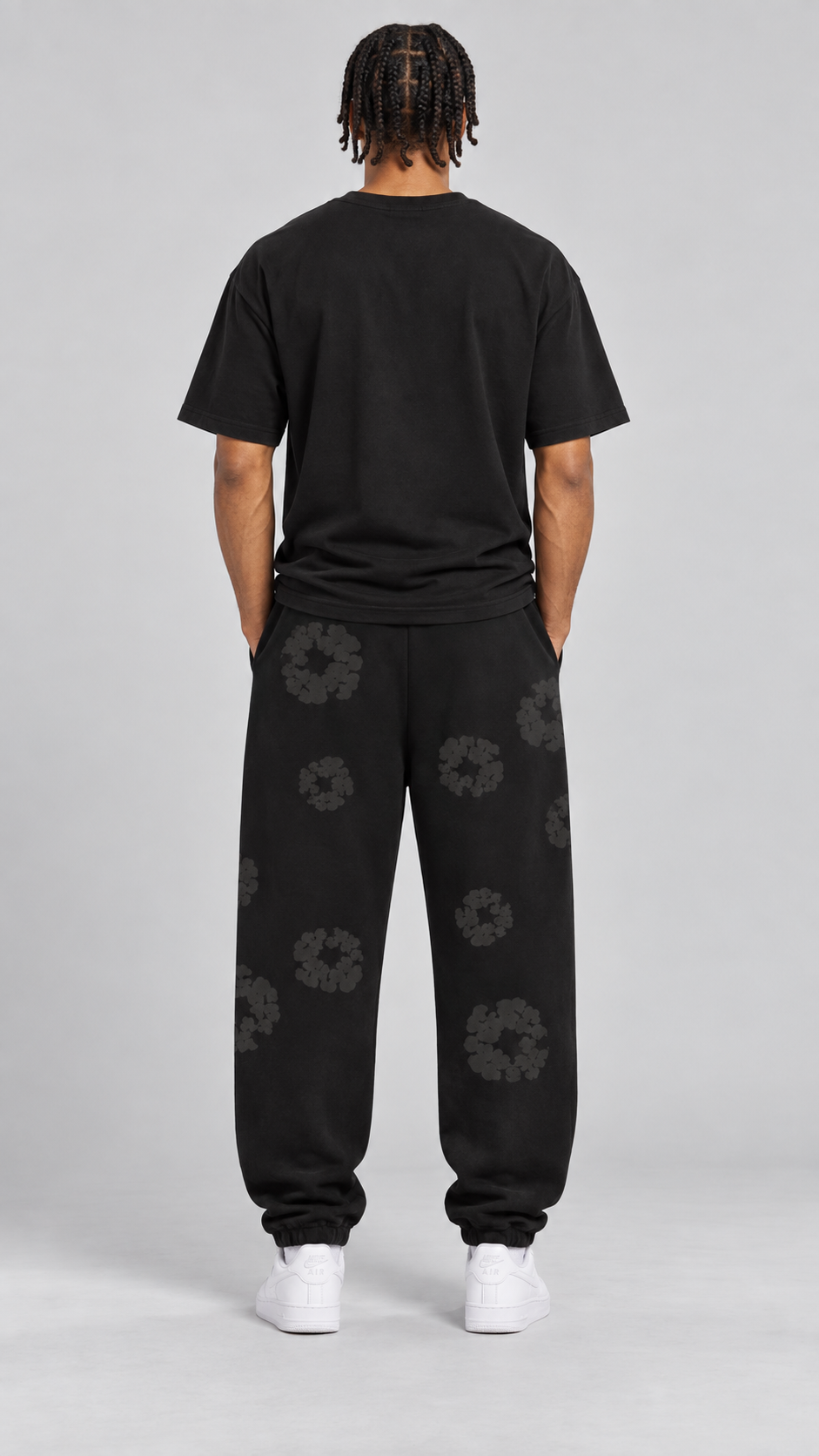 Mono Cotton Wreath Sweatpants