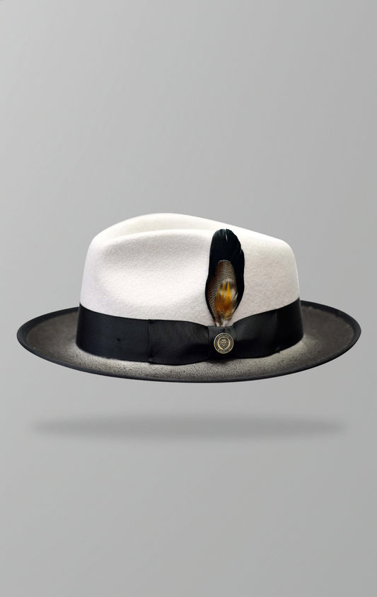 New Yorker Collection fedora crafted from 100% Australian Wool with a 2.5-inch snap bound brim and spray effect.