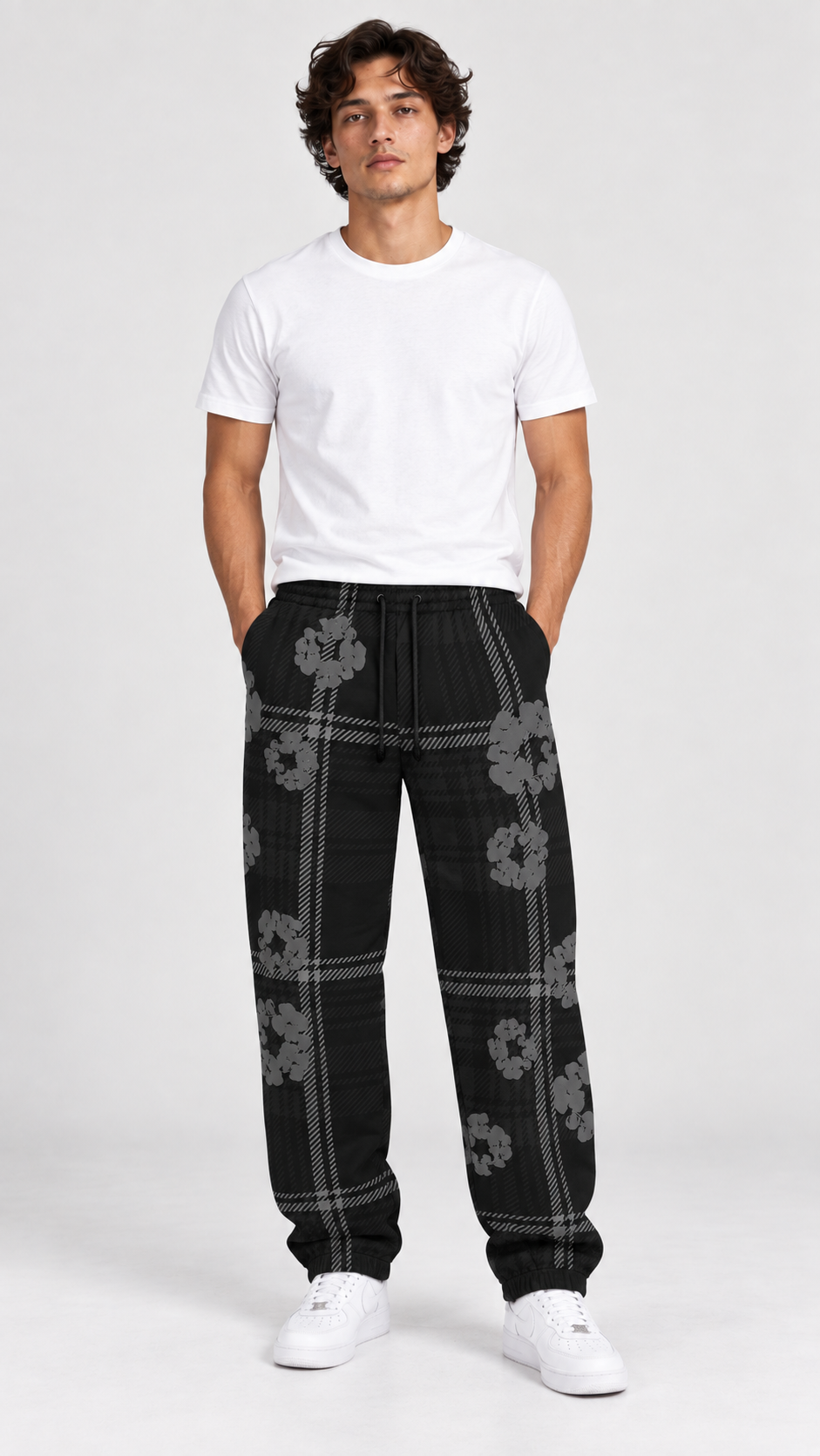 Plaid Wreath Sweatpants