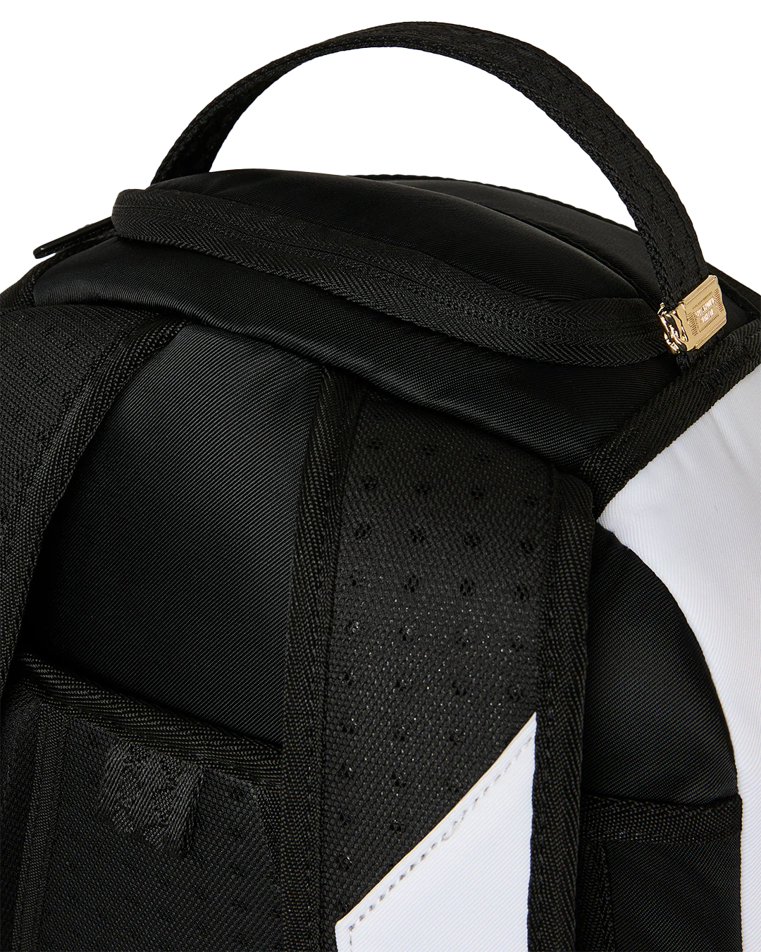 Shark Central Black & White DLXS