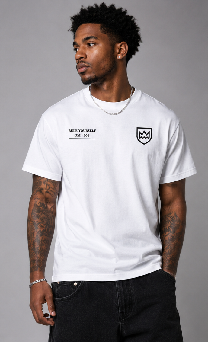 One Monarchy Rule Yourself 001|T-Shirt